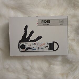 Ridge Floral Key Holder